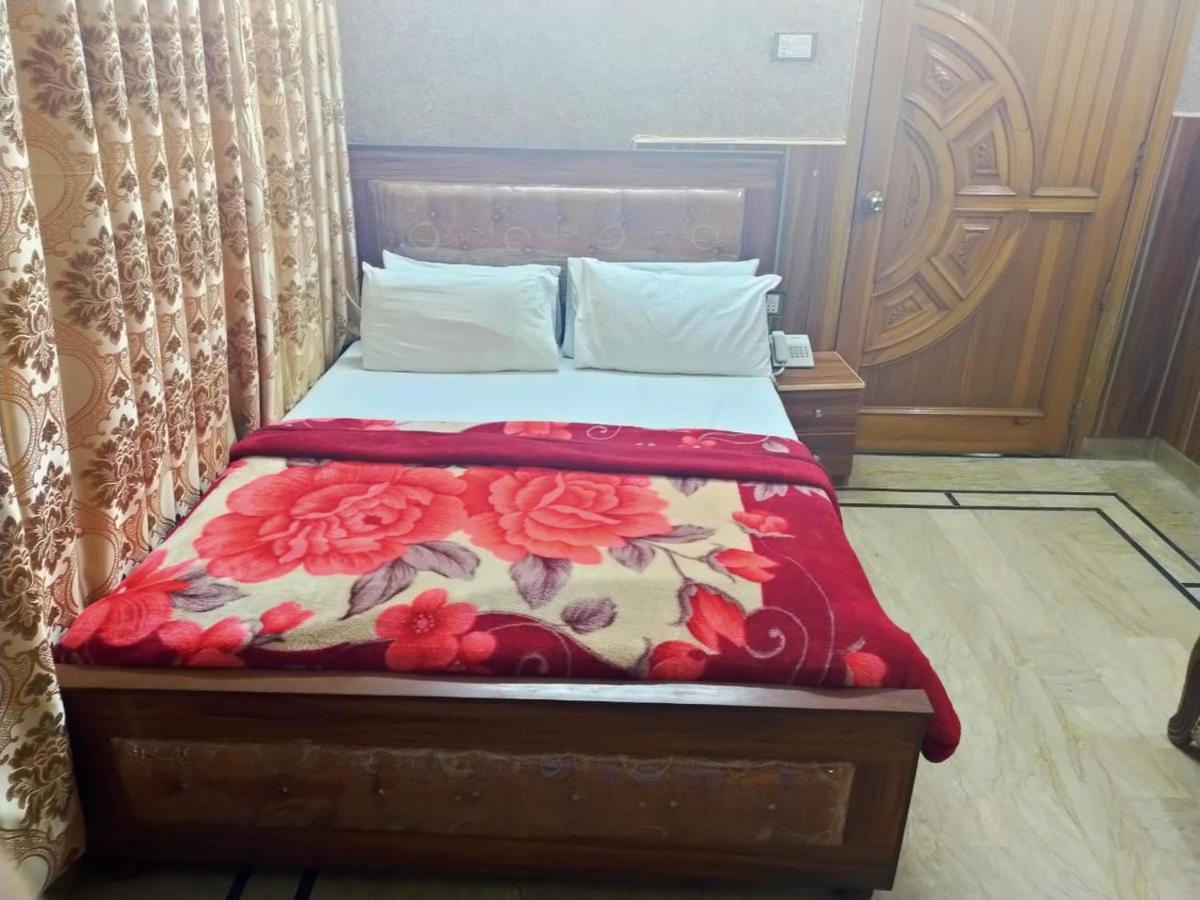 Karachi Motel Eksteriør bilde